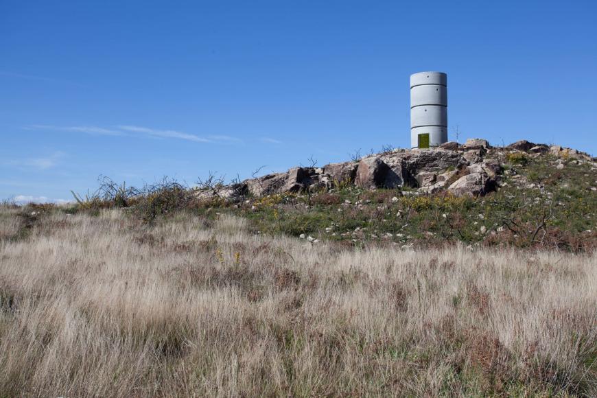 A TORRE  Castro de São Caetano, Longos Vales